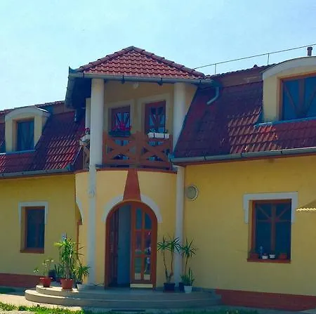 Vendégház Akácliget Gyógy-és Strandfürdő *