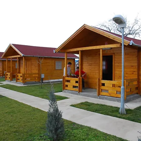 Akacliget Gyogy-es Strandfuerdo Guest house *